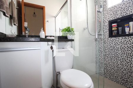 Casa de condomínio à venda com 54m², 2 quartos e 1 vagaBanheiro