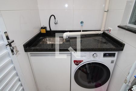 Casa de condomínio à venda com 54m², 2 quartos e 1 vagaÁrea de Serviço