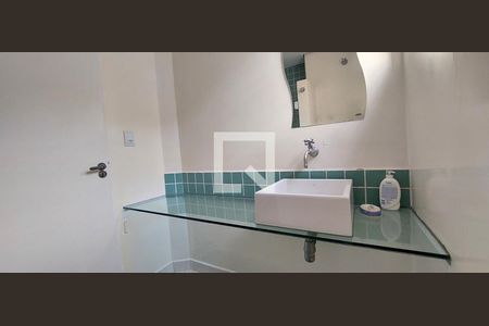 Casa à venda com 273m², 4 quartos e 4 vagas Casa à venda com 273m², 4 quartos e 4 vagasBanheiro Quarto 2 suíte