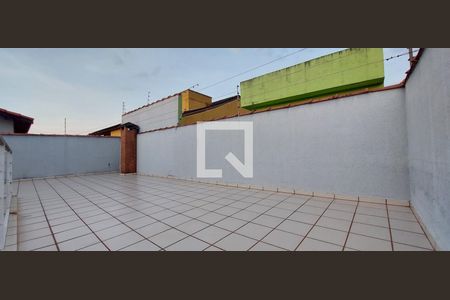 Casa à venda com 273m², 4 quartos e 4 vagas Casa à venda com 273m², 4 quartos e 4 vagasQuintal