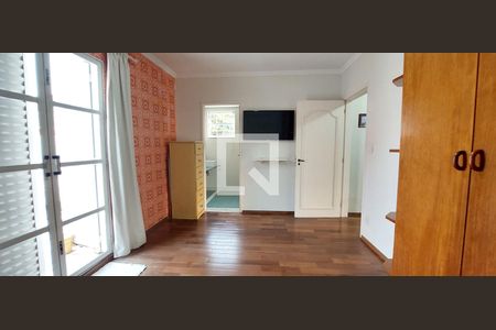 Casa à venda com 273m², 4 quartos e 4 vagas Casa à venda com 273m², 4 quartos e 4 vagasQuarto 2 suíte