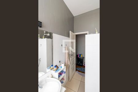 Apartamento para alugar com 100m², 2 quartos e 2 vagas Apartamento para alugar com 100m², 2 quartos e 2 vagasBanheiro