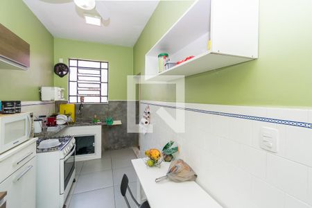 Apartamento para alugar com 100m², 2 quartos e 2 vagas Apartamento para alugar com 100m², 2 quartos e 2 vagasCozinha