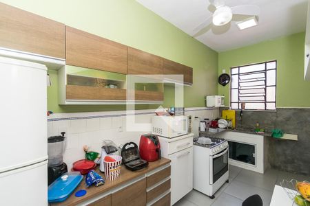 Apartamento para alugar com 100m², 2 quartos e 2 vagas Apartamento para alugar com 100m², 2 quartos e 2 vagasCozinha