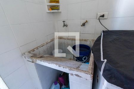 Casa à venda com 256m², 4 quartos e 6 vagas Casa à venda com 256m², 4 quartos e 6 vagasLavanderia