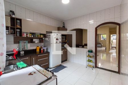 Casa à venda com 256m², 4 quartos e 6 vagas Casa à venda com 256m², 4 quartos e 6 vagasCozinha