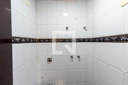 Casa à venda com 256m², 4 quartos e 6 vagas Casa à venda com 256m², 4 quartos e 6 vagasBanheiro 4