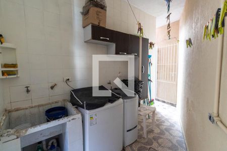 Casa à venda com 256m², 4 quartos e 6 vagas Casa à venda com 256m², 4 quartos e 6 vagasLavanderia