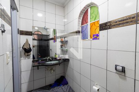 Casa à venda com 256m², 4 quartos e 6 vagas Casa à venda com 256m², 4 quartos e 6 vagasBanheiro da Suíte 2