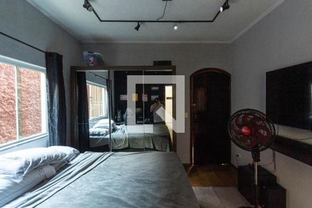 Casa à venda com 256m², 4 quartos e 6 vagas Casa à venda com 256m², 4 quartos e 6 vagasQuarto Suíte 2