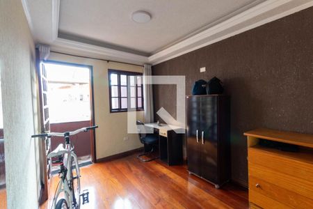 Casa à venda com 256m², 4 quartos e 6 vagas Casa à venda com 256m², 4 quartos e 6 vagasQuarto 2