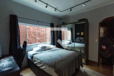 Casa à venda com 256m², 4 quartos e 6 vagas Casa à venda com 256m², 4 quartos e 6 vagasQuarto Suíte 2