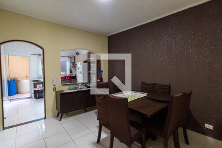 Casa à venda com 256m², 4 quartos e 6 vagas Casa à venda com 256m², 4 quartos e 6 vagasCopa