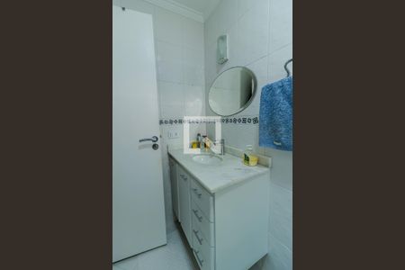 Casa à venda com 224m², 4 quartos e 2 vagasBanheiro 