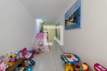 Casa à venda com 224m², 4 quartos e 2 vagasHall