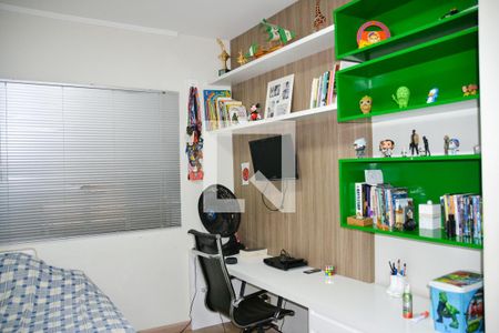 Casa à venda com 332m², 3 quartos e 4 vagas Casa à venda com 332m², 3 quartos e 4 vagasQuarto 2