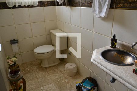 Casa à venda com 332m², 3 quartos e 4 vagas Casa à venda com 332m², 3 quartos e 4 vagasLavabo