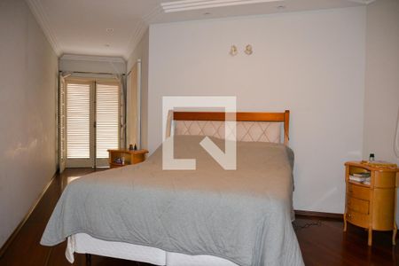 Casa à venda com 332m², 3 quartos e 4 vagas Casa à venda com 332m², 3 quartos e 4 vagasSuite