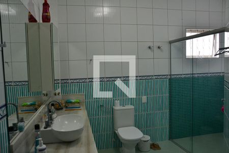 Casa à venda com 332m², 3 quartos e 4 vagas Casa à venda com 332m², 3 quartos e 4 vagasBanheiro Suite