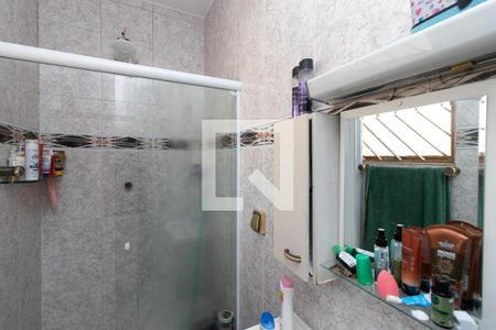 Casa à venda com 101m², 4 quartos e 2 vagasBanheiro da Suíte