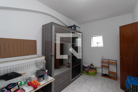 Casa à venda com 101m², 4 quartos e 2 vagasQuarto 1