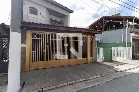 Casa à venda com 101m², 4 quartos e 2 vagasFachada