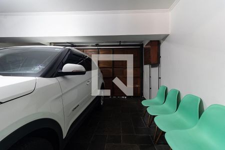 Casa à venda com 196m², 3 quartos e 3 vagas Casa à venda com 196m², 3 quartos e 3 vagasGaragem