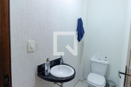 Casa de condomínio à venda com 136m², 3 quartos e 2 vagas Casa de condomínio à venda com 136m², 3 quartos e 2 vagasLavabo