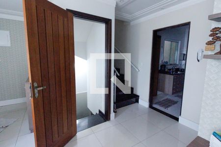 Casa de condomínio à venda com 136m², 3 quartos e 2 vagas Casa de condomínio à venda com 136m², 3 quartos e 2 vagasHall