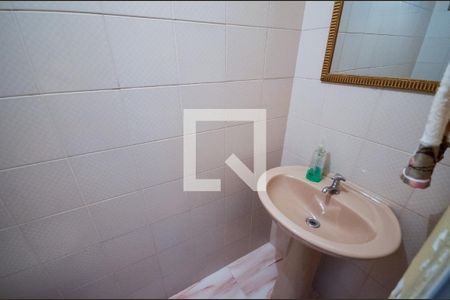 Casa à venda com 215m², 3 quartos e sem vagaBanheiro 1