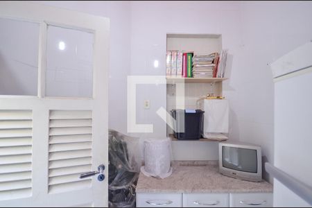 Casa à venda com 215m², 3 quartos e sem vagaQuarto de Serviço