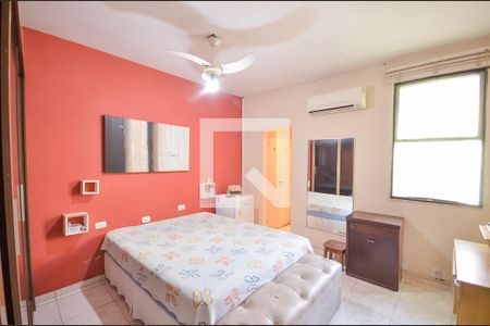 Casa à venda com 215m², 3 quartos e sem vagaSuíte 2