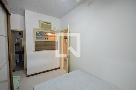 Casa à venda com 215m², 3 quartos e sem vagaSuíte 1