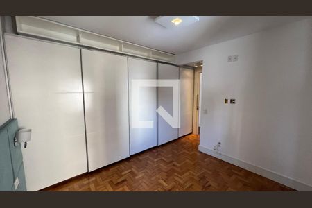 Apartamento para alugar com 100m², 2 quartos e 1 vagaSuite 