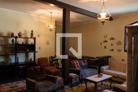 Casa à venda com 600m², 3 quartos e 3 vagas Casa à venda com 600m², 3 quartos e 3 vagasSALÃO DE JOGOS