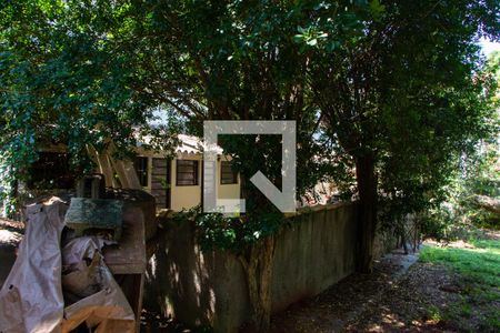 Casa à venda com 600m², 3 quartos e 3 vagas Casa à venda com 600m², 3 quartos e 3 vagasFUNDOS CANIL