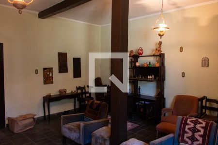 Casa à venda com 600m², 3 quartos e 3 vagas Casa à venda com 600m², 3 quartos e 3 vagasSALÃO DE JOGOS