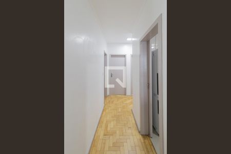 Apartamento à venda com 92m², 3 quartos e sem vagaCorredor 