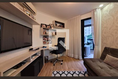 Apartamento à venda com 170m², 2 quartos e 3 vagas Apartamento à venda com 170m², 2 quartos e 3 vagasSuíte