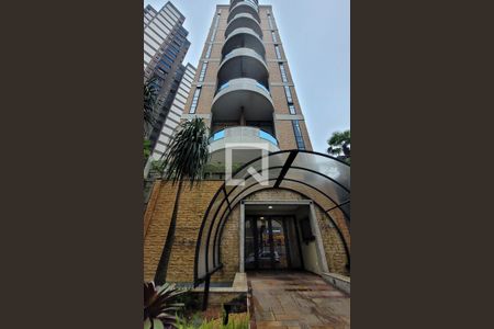 Apartamento à venda com 170m², 2 quartos e 3 vagas Apartamento à venda com 170m², 2 quartos e 3 vagasFachada