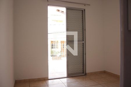 Quarto 1 de casa para alugar com 2 quartos, 64m² em Vila Oratório, São Paulo