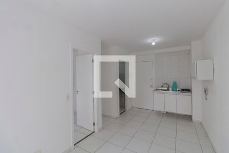 Sala e Cozinha Integrada de apartamento para alugar com 1 quarto, 35m² em Jardim Santa Teresinha, São Paulo