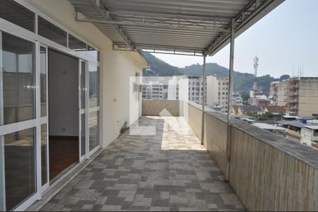Apartamento à venda com 125m², 4 quartos e 1 vagaVaranda