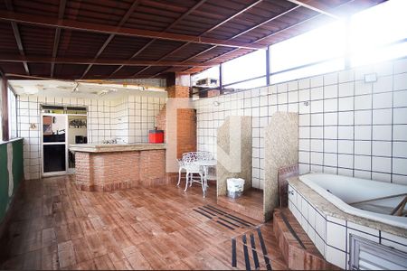Apartamento à venda com 150m², 2 quartos e 2 vagas Apartamento à venda com 150m², 2 quartos e 2 vagasTerraço