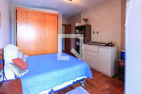 Casa à venda com 246m², 4 quartos e 4 vagas Casa à venda com 246m², 4 quartos e 4 vagasSuíte 4