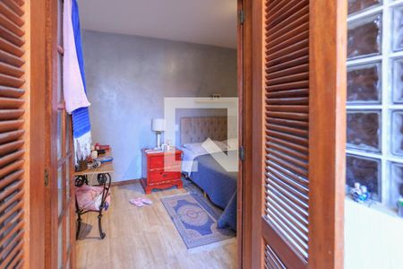 Casa à venda com 246m², 4 quartos e 4 vagas Casa à venda com 246m², 4 quartos e 4 vagasSuíte 2