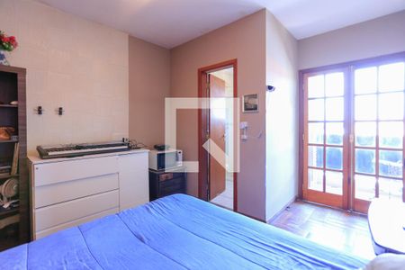 Casa à venda com 246m², 4 quartos e 4 vagas Casa à venda com 246m², 4 quartos e 4 vagasSuíte 4