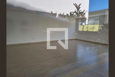 Apartamento para alugar com 35m², 2 quartos e 1 vaga Apartamento para alugar com 35m², 2 quartos e 1 vagaÁrea comum - Salão de festas