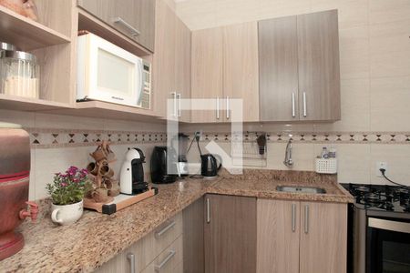 Apartamento à venda com 57m², 2 quartos e sem vagaCozinha + Área de Serviço