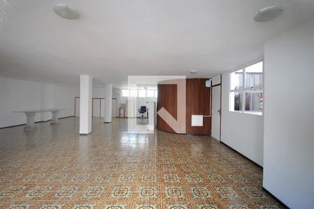 Apartamento à venda com 220m², 4 quartos e 2 vagasÁrea comum - Salão de festas